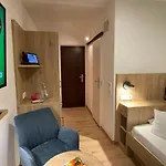 Iris Am Garni Hotel