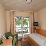 Iris Am Garni Radolfzell am Bodensee