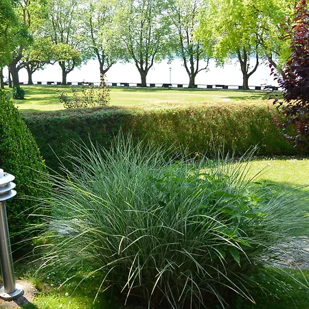 Iris Am Garni Hotel 3*