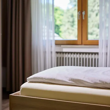 Szálloda Iris Am Garni 3*
