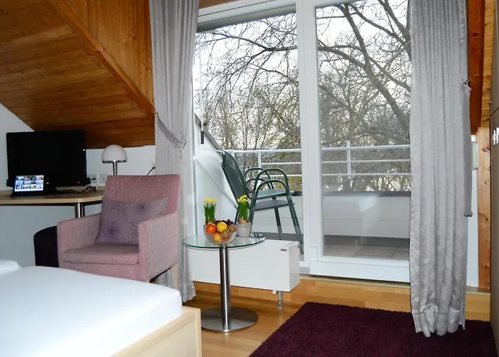 Hotel Iris Am Garni 3*