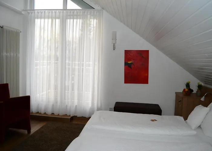 Iris Am Garni Hotel 3*